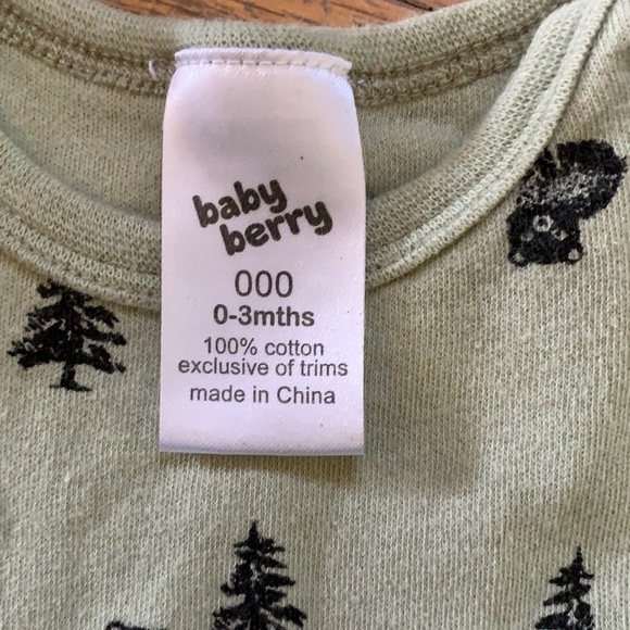 Short Sleeve Onesie - Picture 2 of 3